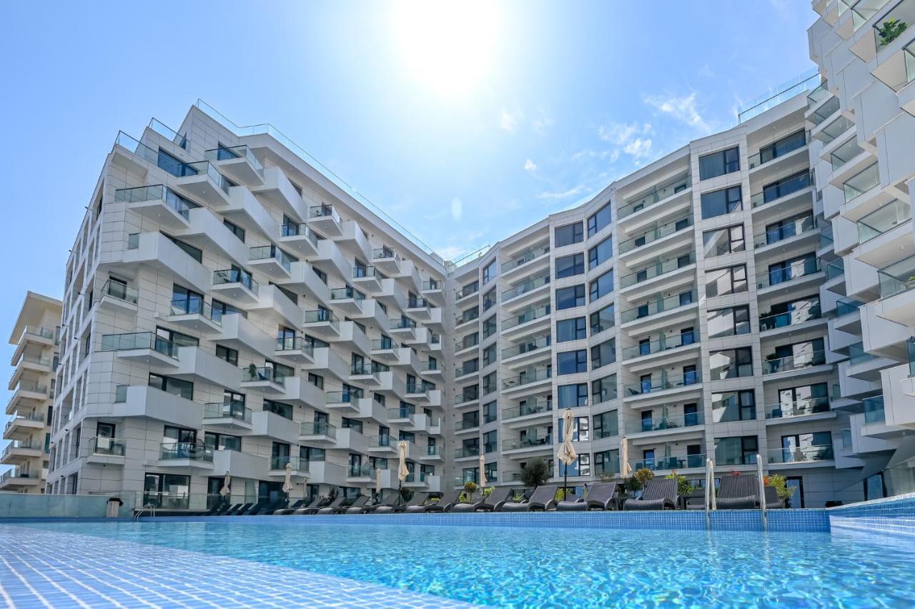 Crystal Beach - Infinity Pool & Spa Resort Năvodari 외부 사진