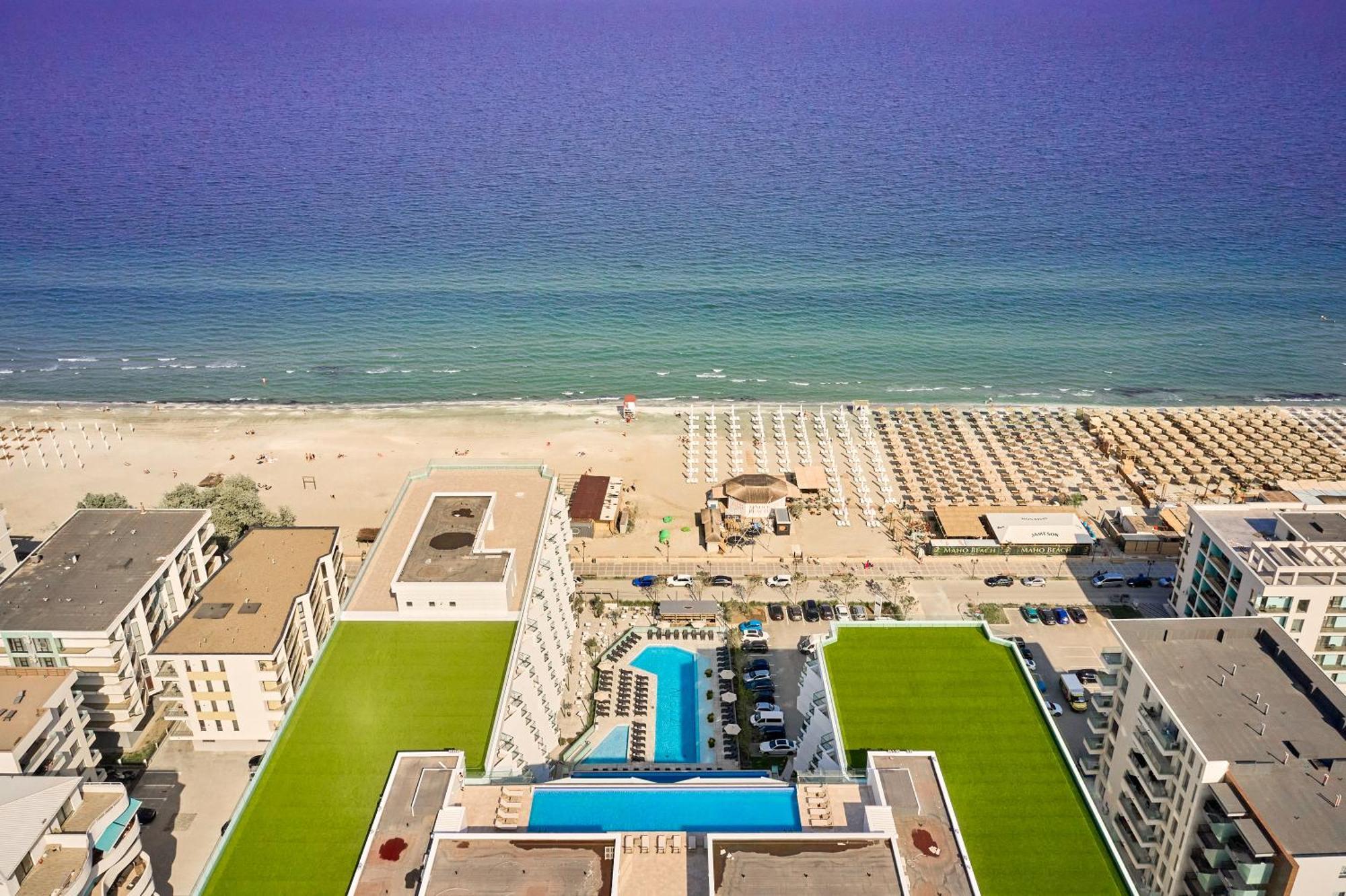 Crystal Beach - Infinity Pool & Spa Resort Năvodari 외부 사진